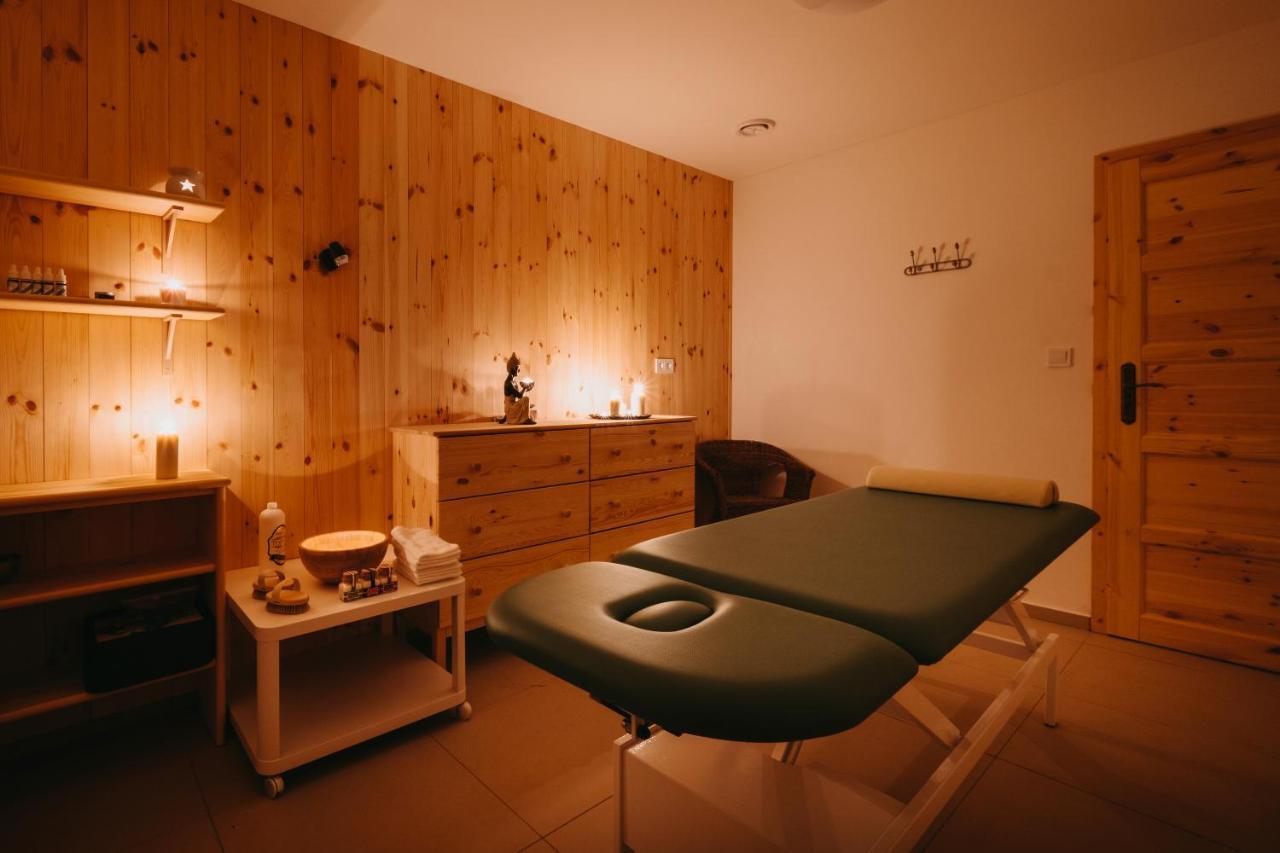 Wellness Penzion Marta Kuklik Luaran gambar